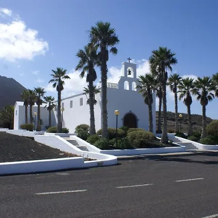 Apartment Gemuetliche In Caleta De By Interhome Famara